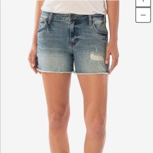 Kut from the Kloth Gidget high rise short